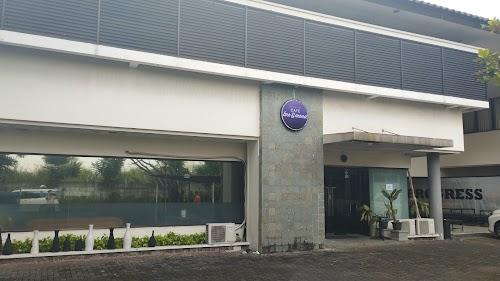Tepi Kolam Eatery