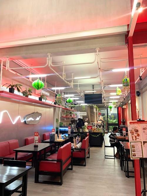 Demandailing Cafe & Eatery
