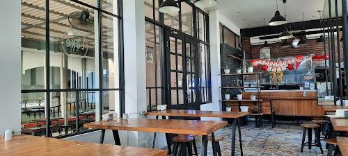 LOKO CAFE STASIUN GUBENG