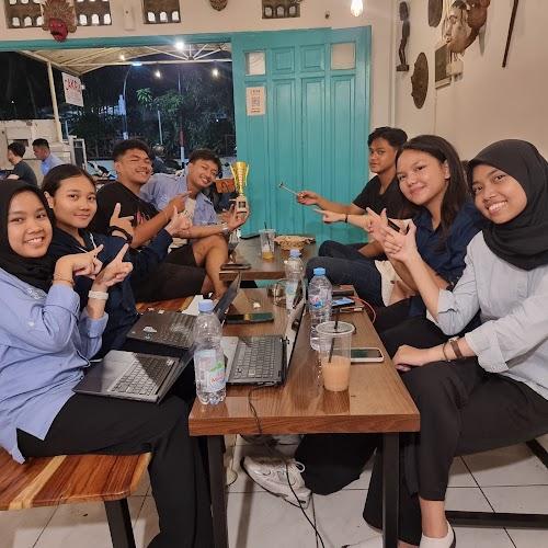Rumah Cakra - Mulyosari