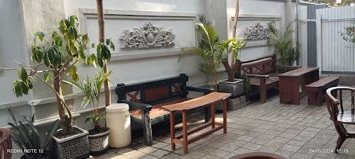Patio Coffee Hub