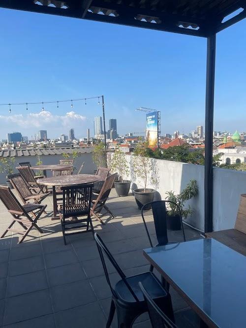 The Light Box Rooftop Cafe & Resto