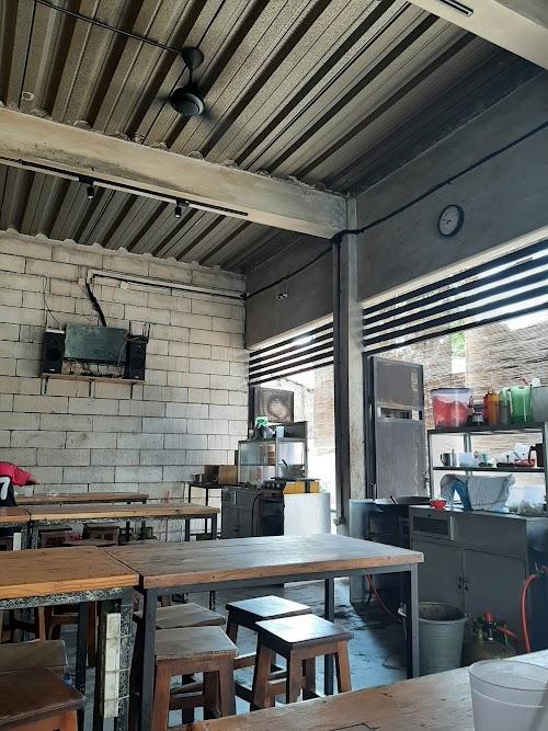 Konoae Warung A La Cafe, Klampis Ngasem