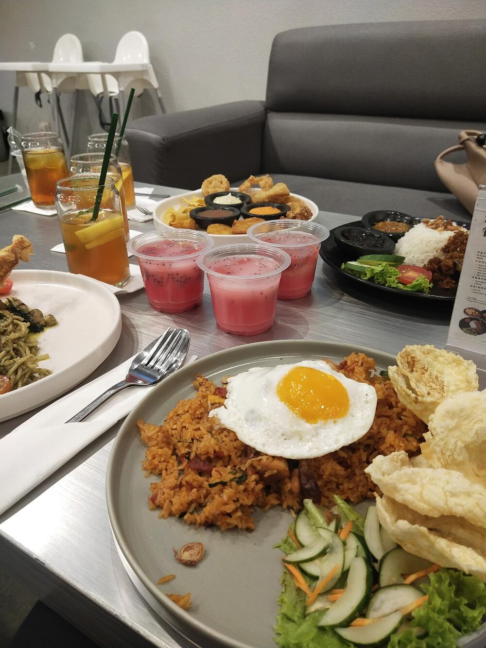 TETRA Coffee & Eatery - Surabaya