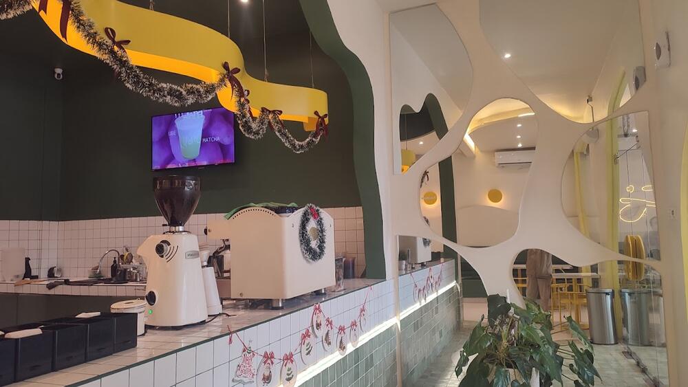 Ludic Cafe Tunjungan