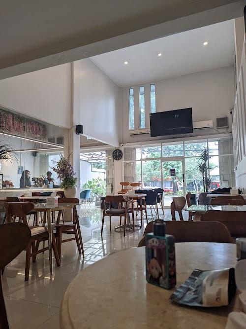 Uptown Coffee Surabaya