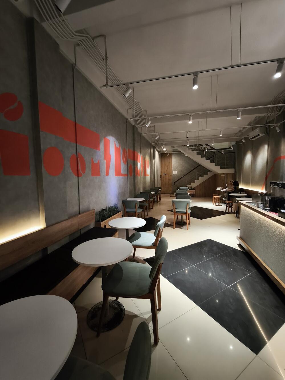 Tomoro Coffee - G Walk