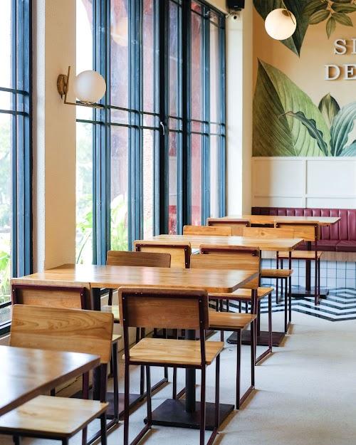 Demandailing Cafe & Eatery - MERR