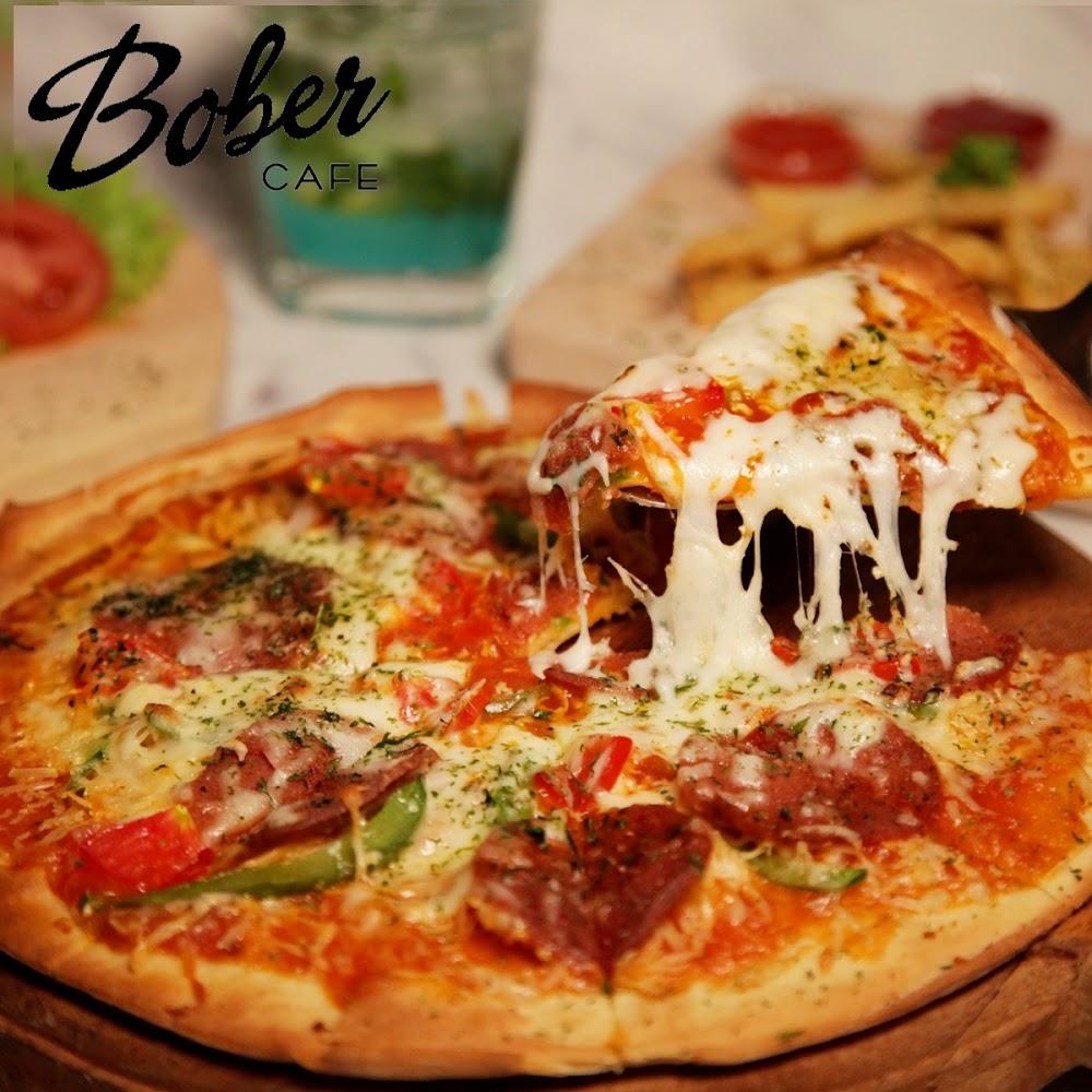 BOBER cafe & ruang komunitas