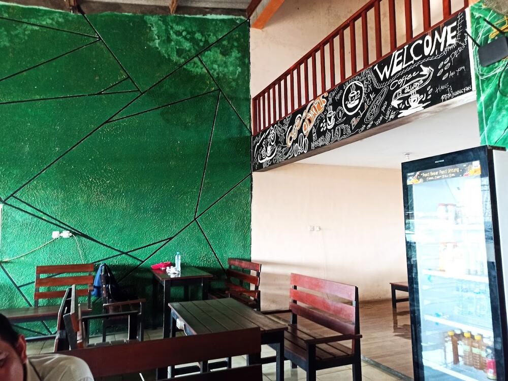 Cafe Olympus Surabaya Barat