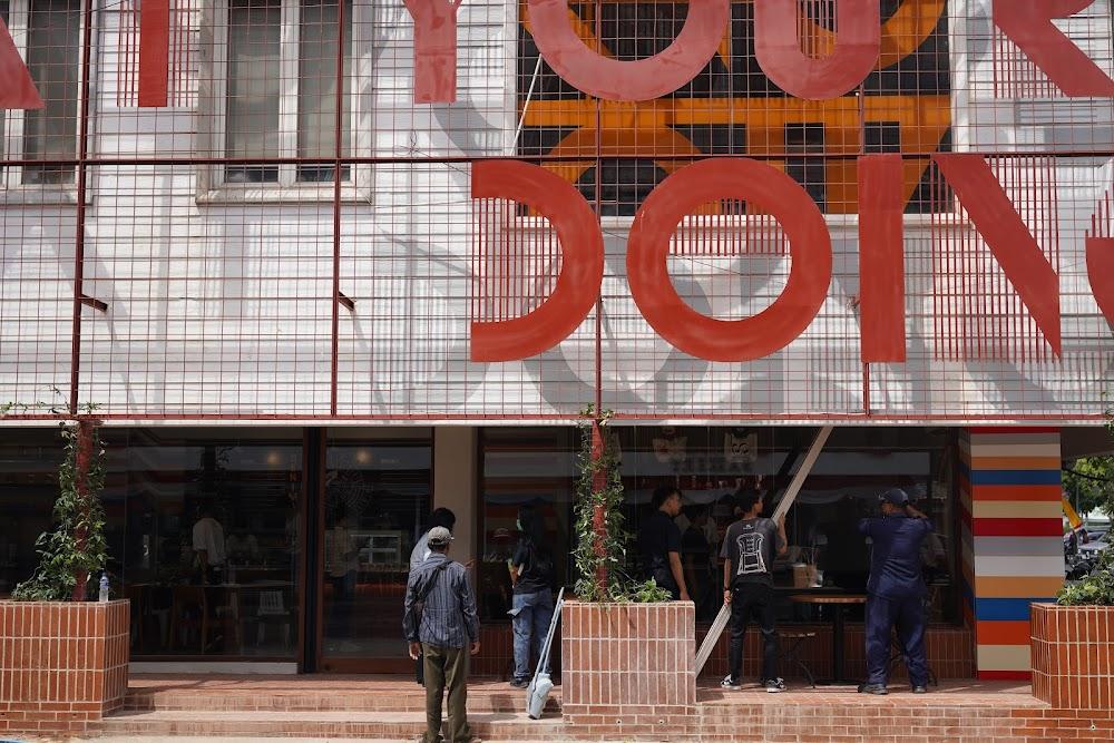 Seniman Coffee Manyar Kertoarjo